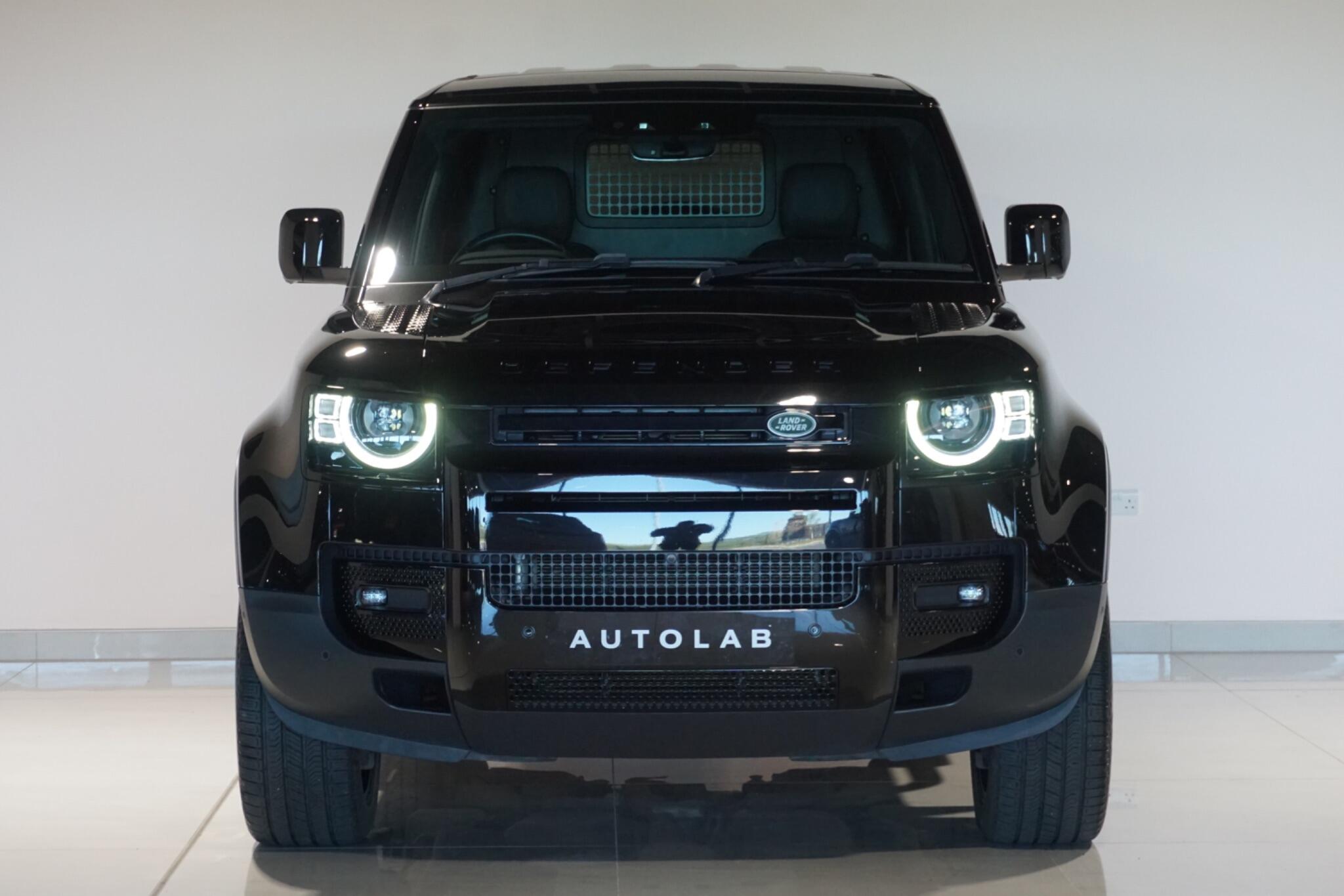 Land Rover Defender 90 3.0 D250 MHEV SE Hard Top SUV 3dr Diesel Auto 4WD SWB Euro 6 (s/s) (250 ps)